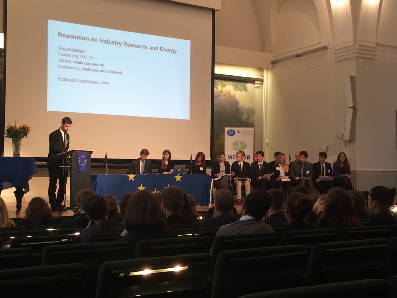 Elbląg, Uczniowie II LO zdobywali doświadczenie parlamentarzysty Elbląg, Uczniowie II LO zdobywali doświadczenie parlamentarzysty