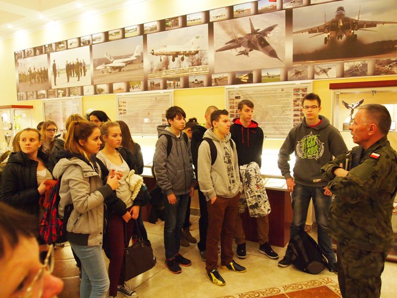 Elbląg, Ponownie w bazie lotnictwa