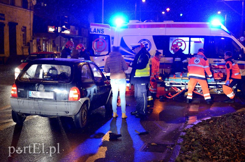 Elbląg, Potrącenie na Bema: pieszy wbiegł wprost pod opla