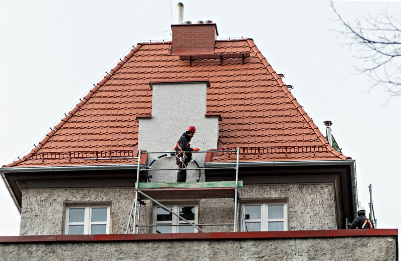 Elbląg, Dziś rozpoczął się montaż tarcz zegarowych na wieżyczce Elbląg, Dziś rozpoczął się montaż tarcz zegarowych na wieżyczce
