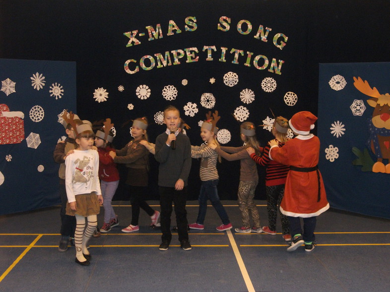 Elbląg, Świąteczne piosenki w Węzinie