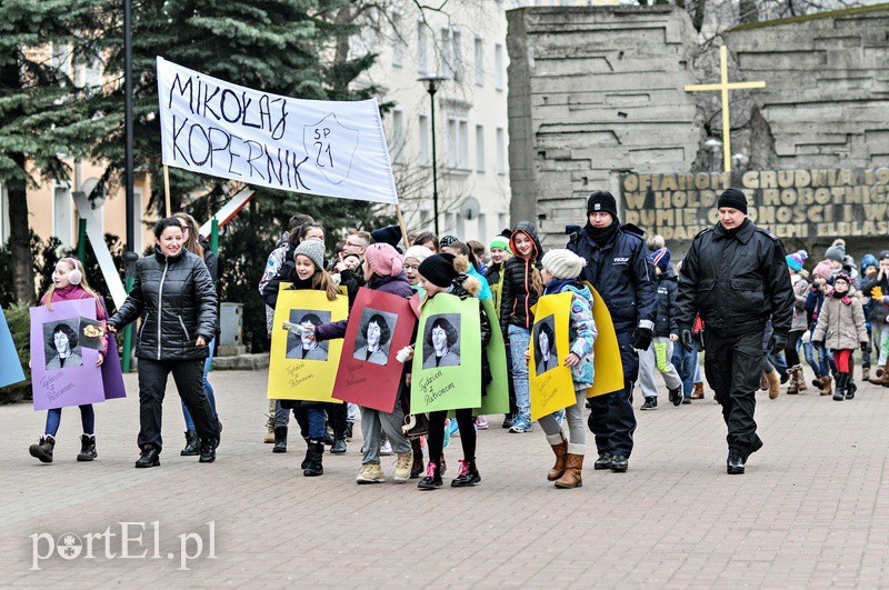Elbląg, Uczniowie SP 21 przemaszerowali ulicami miasta