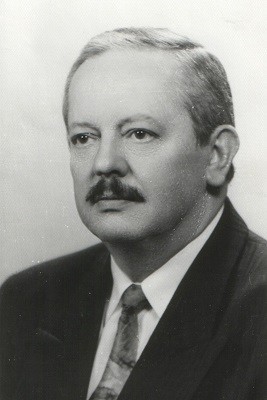 Elbląg, Śp. Edward Murdzia (zdjęcie pochodzi ze strony IV Liceum Ogólnokształcącego) Elbląg, Śp. Edward Murdzia (zdjęcie pochodzi ze strony IV Liceum Ogólnokształcącego)