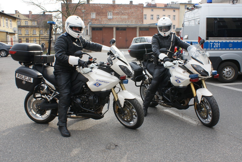 Elbląg, Sezon motocyklowy rusza. Patrzmy w lusterka Elbląg, Sezon motocyklowy rusza. Patrzmy w lusterka