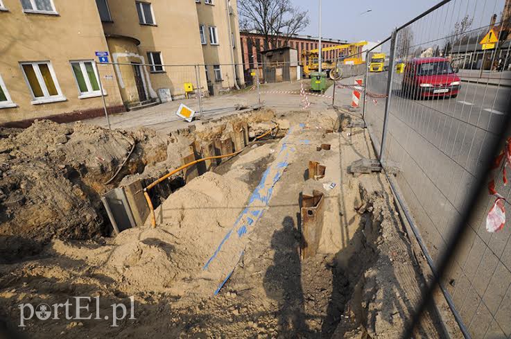 Elbląg, Tędy jeździł pociąg. Ziemia odsłoniła tory