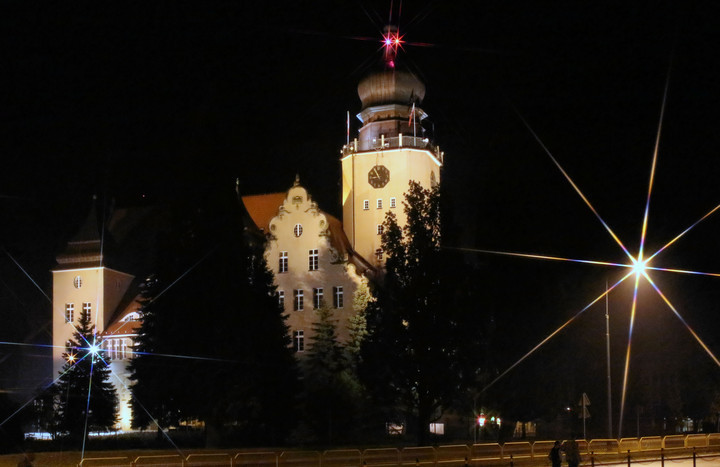 Elbląg, zdjęcie z konkursu Fotka miesiąca: Ratusz Elbląski nocą. (Wrzesień 2012),