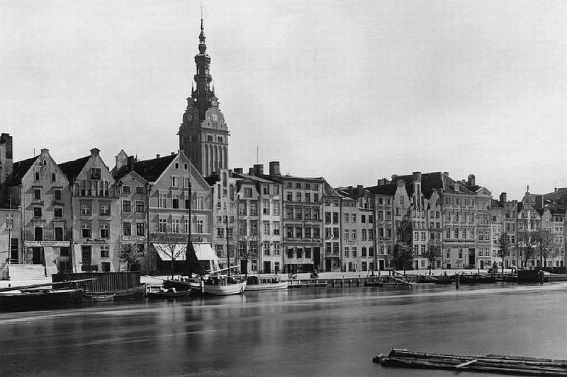 Elbląg, W 1887 r. w Elblągu panowała epidemia świnki Elbląg, W 1887 r. w Elblągu panowała epidemia świnki