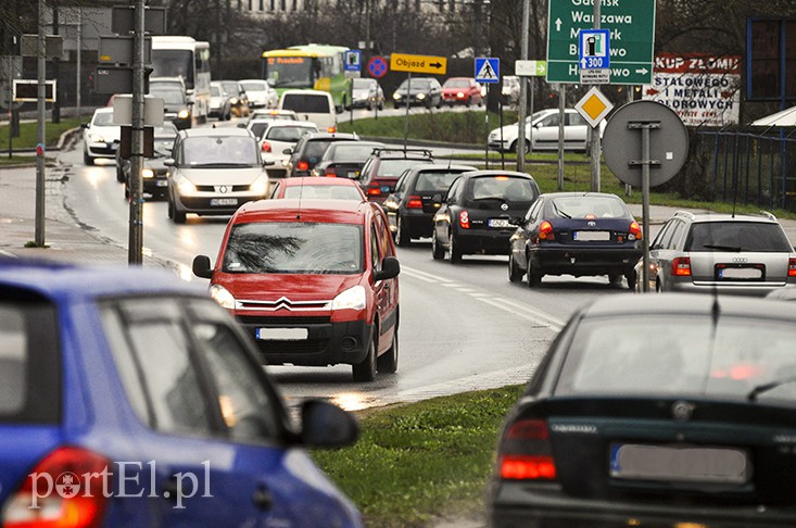 Elbląg, Skrzyżowanie ul. Warszawskiej i Żuławskiej ok. godz. 16