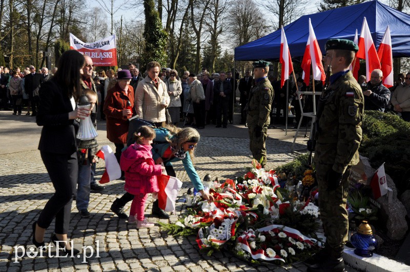 Elbląg, Tak Elbląg uczcił pamięć ofiar Smoleńska Elbląg, Tak Elbląg uczcił pamięć ofiar Smoleńska