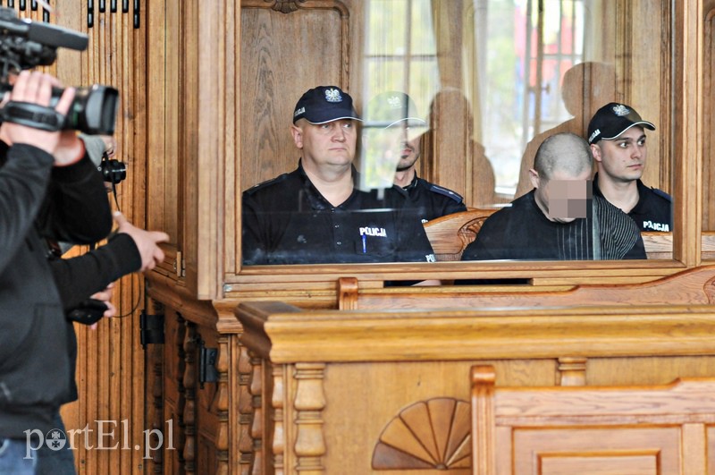 Elbląg, Proces 35-letniego Piotra G. oskarżonego o zgwałcenie 2-letniej córeczki rozpoczął się dziś przed elbląskim sądem