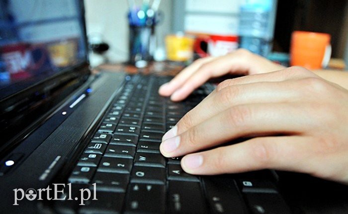 Elbląg, W sieci krążą maile od oszustów. Nierozważne "kliknięcie" może spowodować zablokowanie komputera Elbląg, W sieci krążą maile od oszustów. Nierozważne "kliknięcie" może spowodować zablokowanie komputera