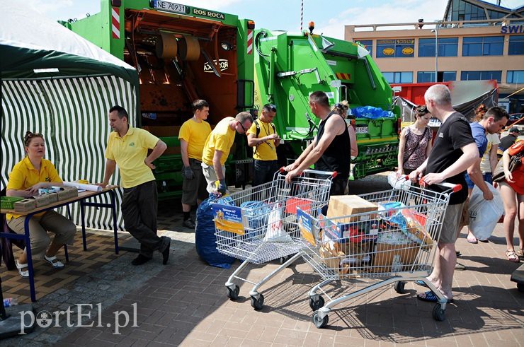 Elbląg, Drzewko za nakrętki i baterie, czyli VIII Dni Recyklingu