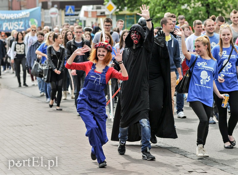 Elbląg, Pochód studentów przeszedł dziś ulicami miasta