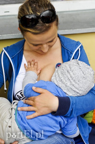 Elbląg, Karmiące cyce na ulice, czyli o mamach, które powiedziały dość! Elbląg, Karmiące cyce na ulice, czyli o mamach, które powiedziały dość!