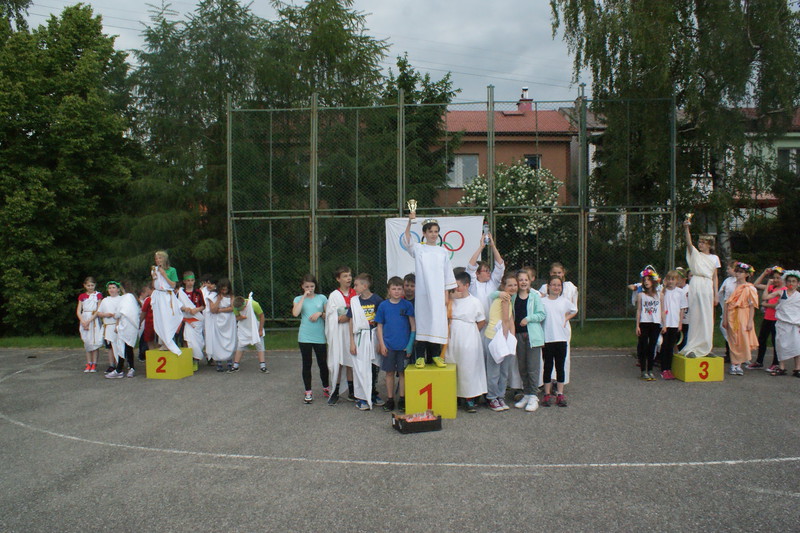 Elbląg, W SP nr 25 zapłonął znicz olimpijski Elbląg, W SP nr 25 zapłonął znicz olimpijski