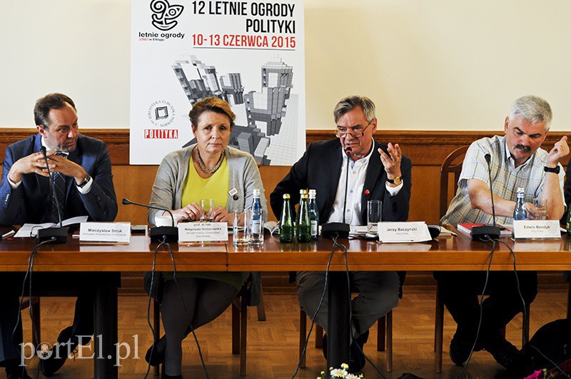 Elbląg, W dyskusji wzięli udział m.in (od lewej): Mieczysław Struk, Małgorzata Omilanowska, Jerzy Baczyński i Edwin Bendyk