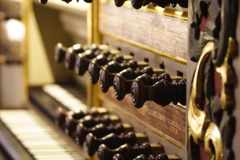 Odrestaurowany stół gry organów A. Hildebrandta w Pasłęku Odrestaurowany stół gry organów A. Hildebrandta w Pasłęku