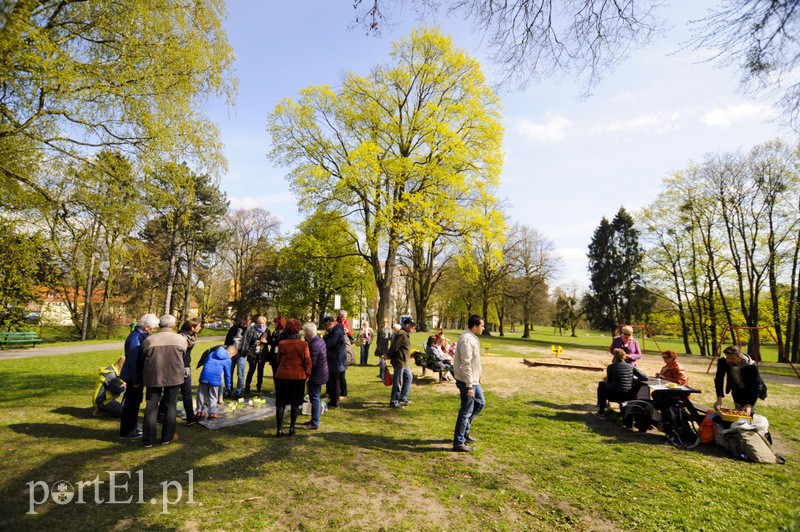 Elbląg, W kwietniu seniorzy konsultowali swoje pomysły w Parku Modrzewie...(fot arch. MS)