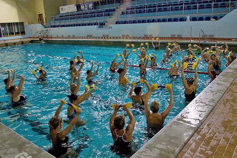 Wakacyjny aqua aerobic w Elblągu