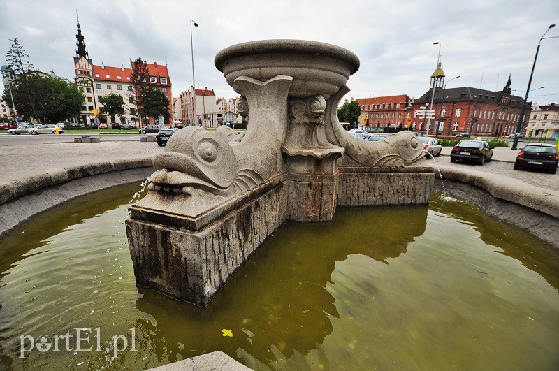 Elbląg, Fontanna na Placu Słowiańskim czeka na kapitalny remont