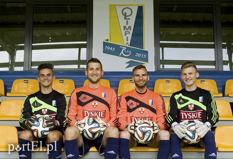 Elbląg, Bramkarze Olimpii (od lewej): K. Jurewicz, K. Tułowiecki, W. Daniel, M. Jóźwiak. Elbląg, Bramkarze Olimpii (od lewej): K. Jurewicz, K. Tułowiecki, W. Daniel, M. Jóźwiak.