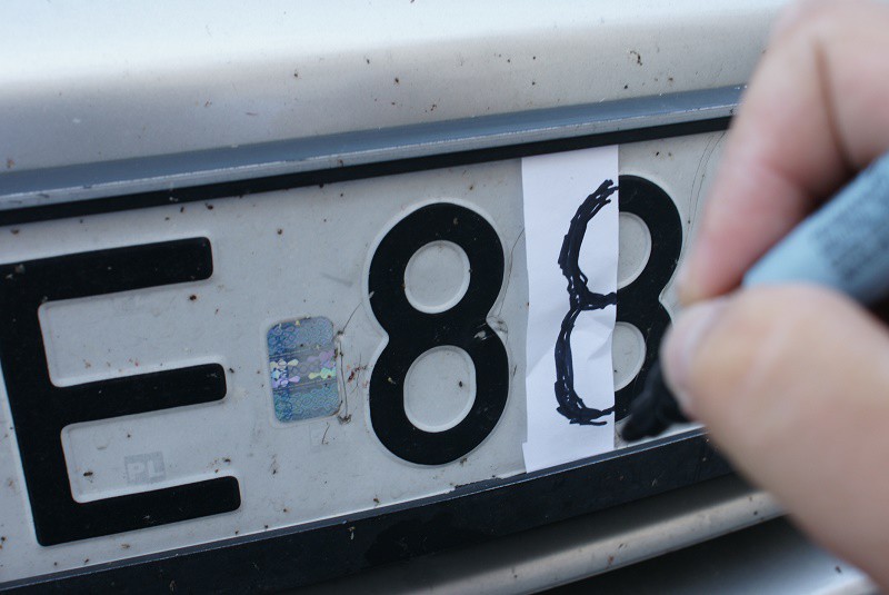 Elbląg, 27-latek kradł paliwo. Wykorzystał trik Klossa