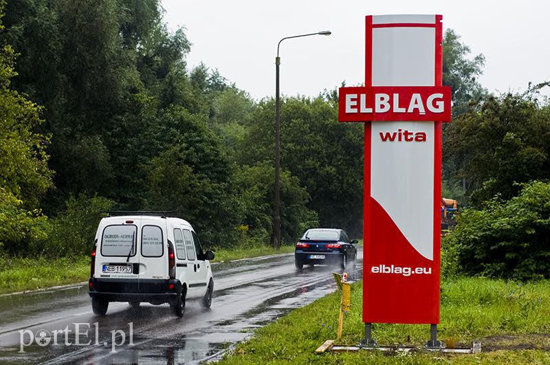 Elbląg, Jeden z witaczy przy ul. Mazurskiej