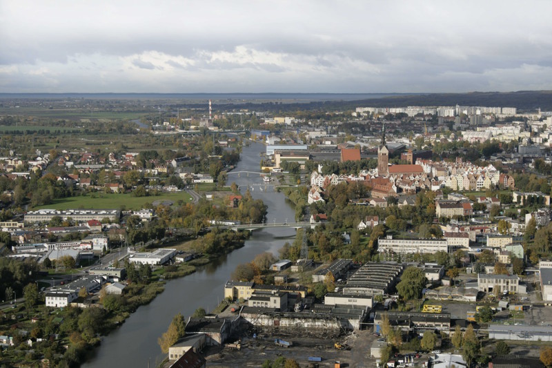 Kończy się przebudowa zabezpieczenia przeciwpowodziowego prawego brzegu rzeki Elbląg