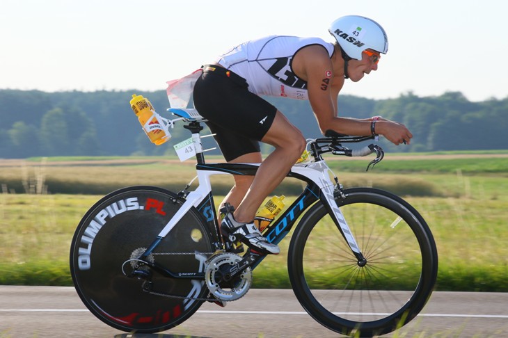 Elbląg, Robert Karaś osiągnął w triathlonie wynik, jakim nie mógł poszczycić się dotąd żaden Polak
