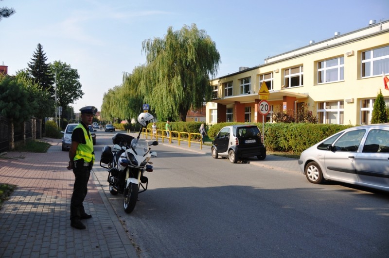 Elbląg, Pod szkołami bezpiecznie i bez zdarzeń Elbląg, Pod szkołami bezpiecznie i bez zdarzeń