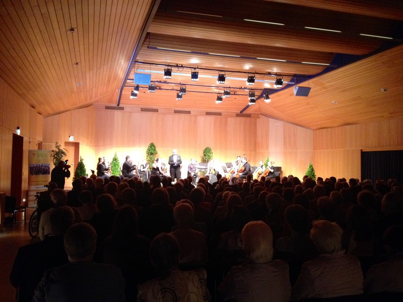 Elbląg, Owacje na stojąco w Niemczech