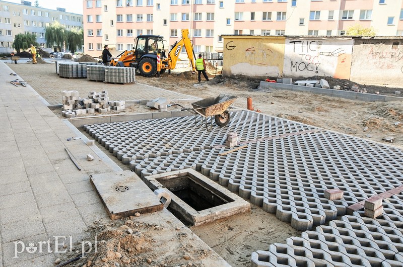 Elbląg, Na placu przy ul. Słonecznej powstaje parking Elbląg, Na placu przy ul. Słonecznej powstaje parking