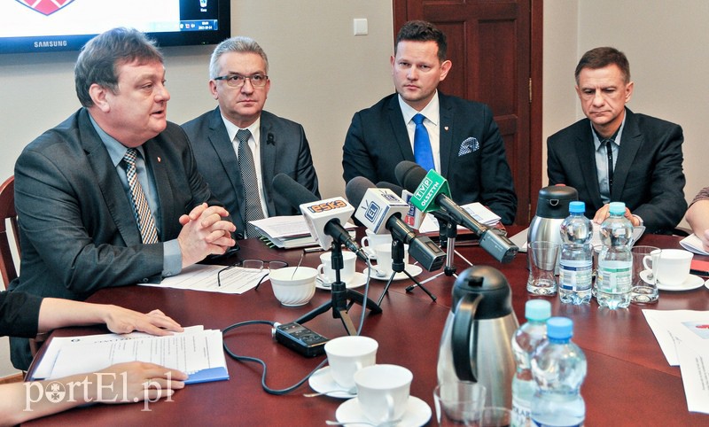 Elbląg, Dyrektorzy miejskich spółek cieszą się z planowanych oszczędności Elbląg, Dyrektorzy miejskich spółek cieszą się z planowanych oszczędności