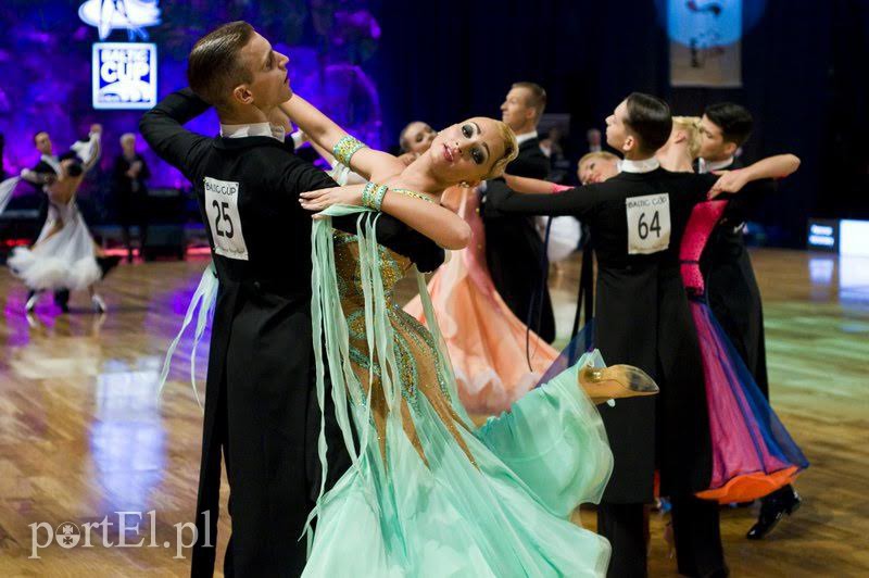Zatańczyli tango i walca Zatańczyli tango i walca