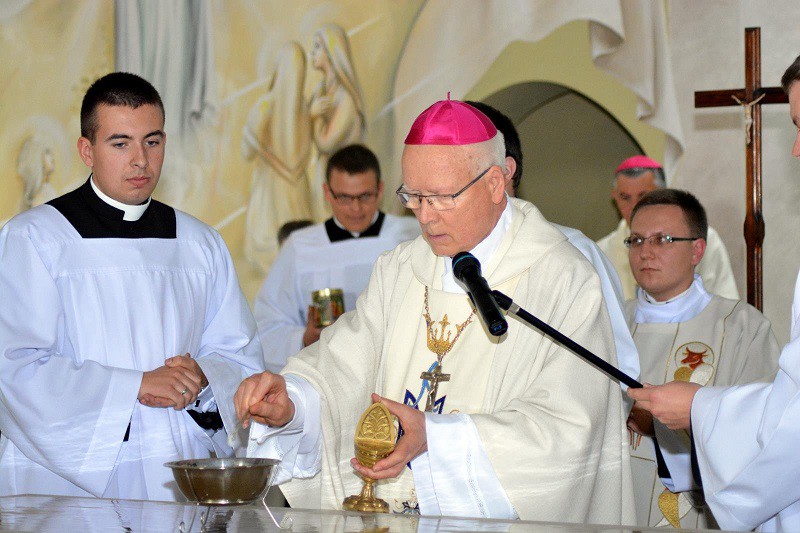 Elbląg, Józef Wysocki był biskupem pomocniczym Diecezji Elbląskiej od początku jej istnienia Elbląg, Józef Wysocki był biskupem pomocniczym Diecezji Elbląskiej od początku jej istnienia