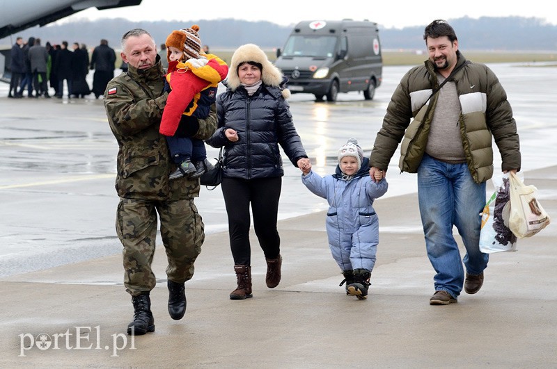 Elbląg, W styczniu ubiegłego roku nad podmalborskim lotnisku wylądowali uchodźcy z Ukrainy Elbląg, W styczniu ubiegłego roku nad podmalborskim lotnisku wylądowali uchodźcy z Ukrainy