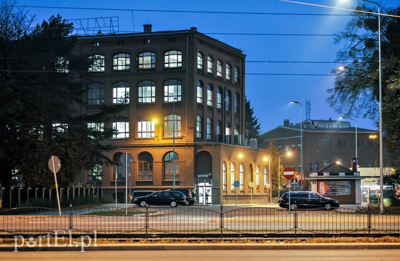 Elbląg, Logo Alstom zniknęło już z budynków Elbląg, Logo Alstom zniknęło już z budynków