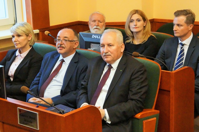 Elbląg, Zmienił się zarząd województwa na Warmii i Mazurach Elbląg, Zmienił się zarząd województwa na Warmii i Mazurach