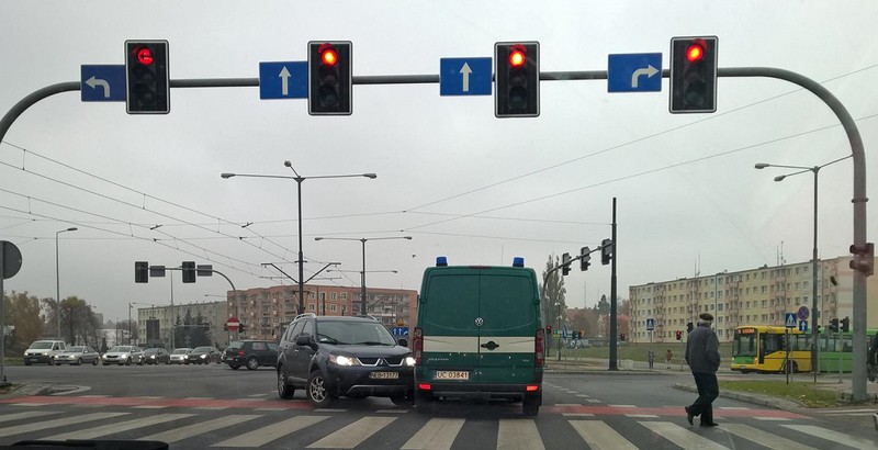 Elbląg, 47-latek skręcił pod prąd. Miał 3,5 promila Elbląg, 47-latek skręcił pod prąd. Miał 3,5 promila