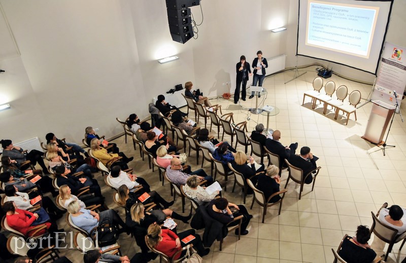 Elbląg, Debata o autyzmie odbyła się w Ratuszu Staromiejskim