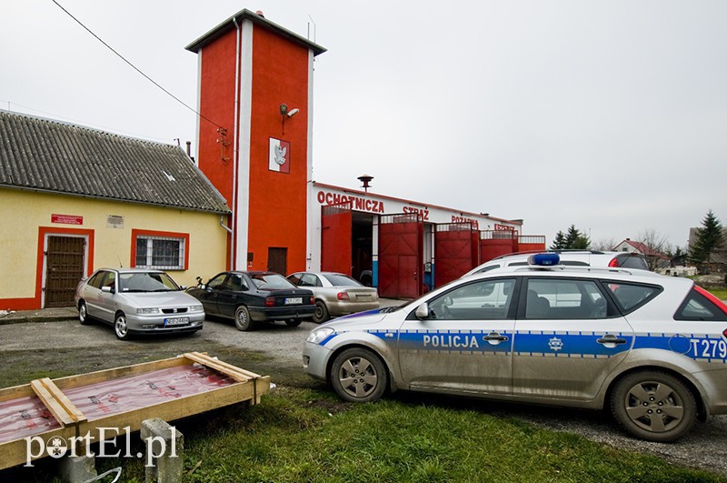 Elbląg, We wtorek na interwencję do strażaków przyjechała policja