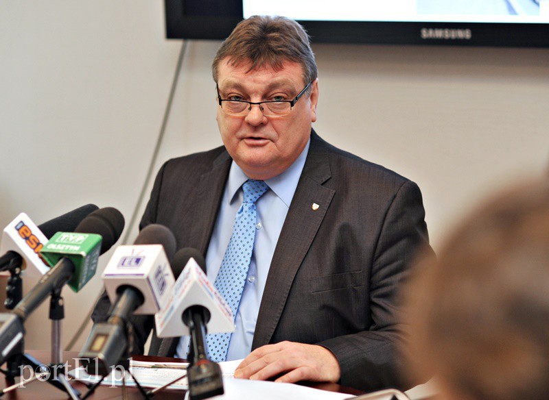 Elbląg, Prezydent Witold Wróblewski zapowiedział oszczędności w mieście i konsekwentnie zasika pasa Elbląg, Prezydent Witold Wróblewski zapowiedział oszczędności w mieście i konsekwentnie zasika pasa