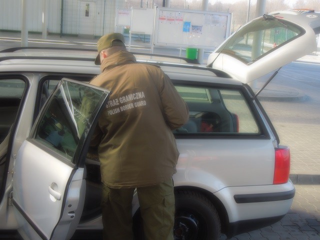Elbląg, Ujawnili przemyt i zatrzymali audi A3 Elbląg, Ujawnili przemyt i zatrzymali audi A3
