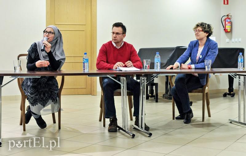 Elbląg, Od lewej: Lubne Raad Al- Hamdani, Wojciech Rudnicki oraz Anna Strzałkowska Elbląg, Od lewej: Lubne Raad Al- Hamdani, Wojciech Rudnicki oraz Anna Strzałkowska