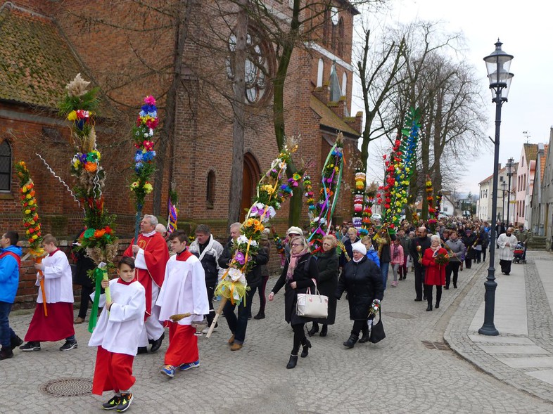 Elbląg, A najpiękniejszą palmą wielkanocną została… Elbląg, A najpiękniejszą palmą wielkanocną została…