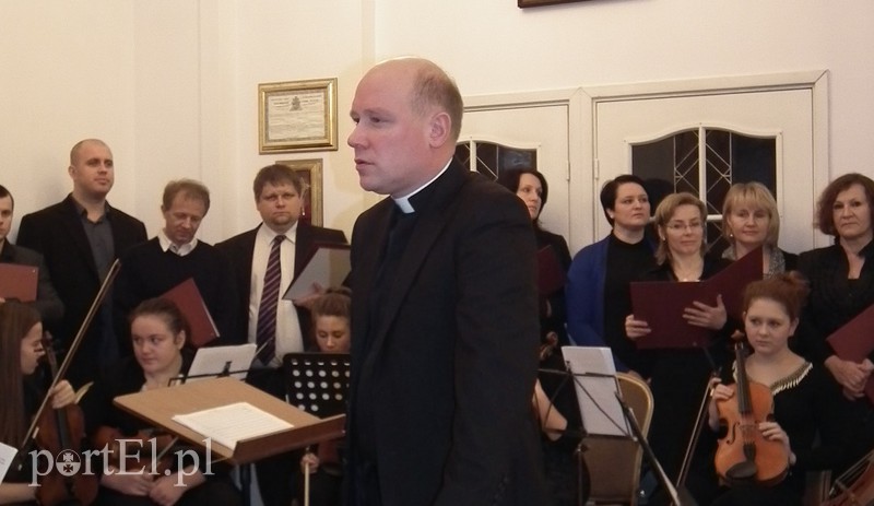 Elbląg, Zachęcam, aby znaleźć czas i wszelką możliwość do uczestnictwa w Triduum, bo świętowanie zaczyna się nie w wielkanocną niedzielę, ale już w czwartkowy wieczór - mówi ks. Piotr Towarek Elbląg, Zachęcam, aby znaleźć czas i wszelką możliwość do uczestnictwa w Triduum, bo świętowanie zaczyna się nie w wielkanocną niedzielę, ale już w czwartkowy wieczór - mówi ks. Piotr Towarek