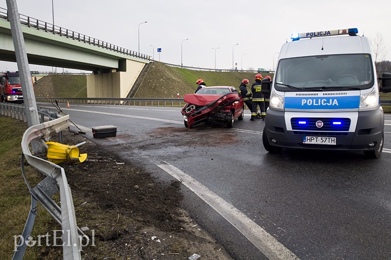 Elbląg, Wpadł w poślizg i uderzył w barierkę