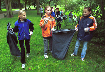 Elbląg, Podczas dnia ekologii od kilku lat klasy przeprowadzają zbiórkę śmieci