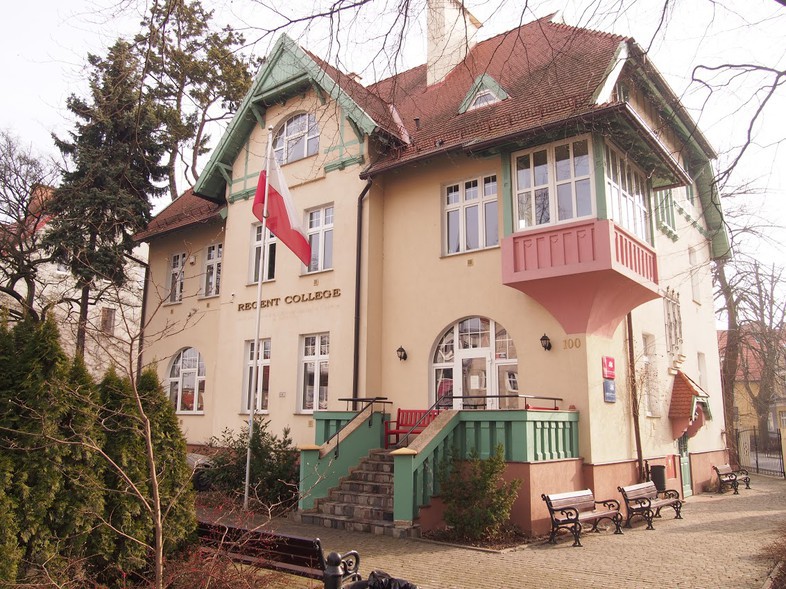 Nowe Liceum Anglojęzyczne w Elblągu Nowe Liceum Anglojęzyczne w Elblągu