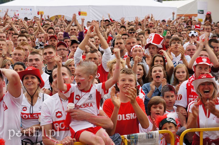 Elbląg, Polska, biało-czerwoni! Pokaż, jak kibicujesz